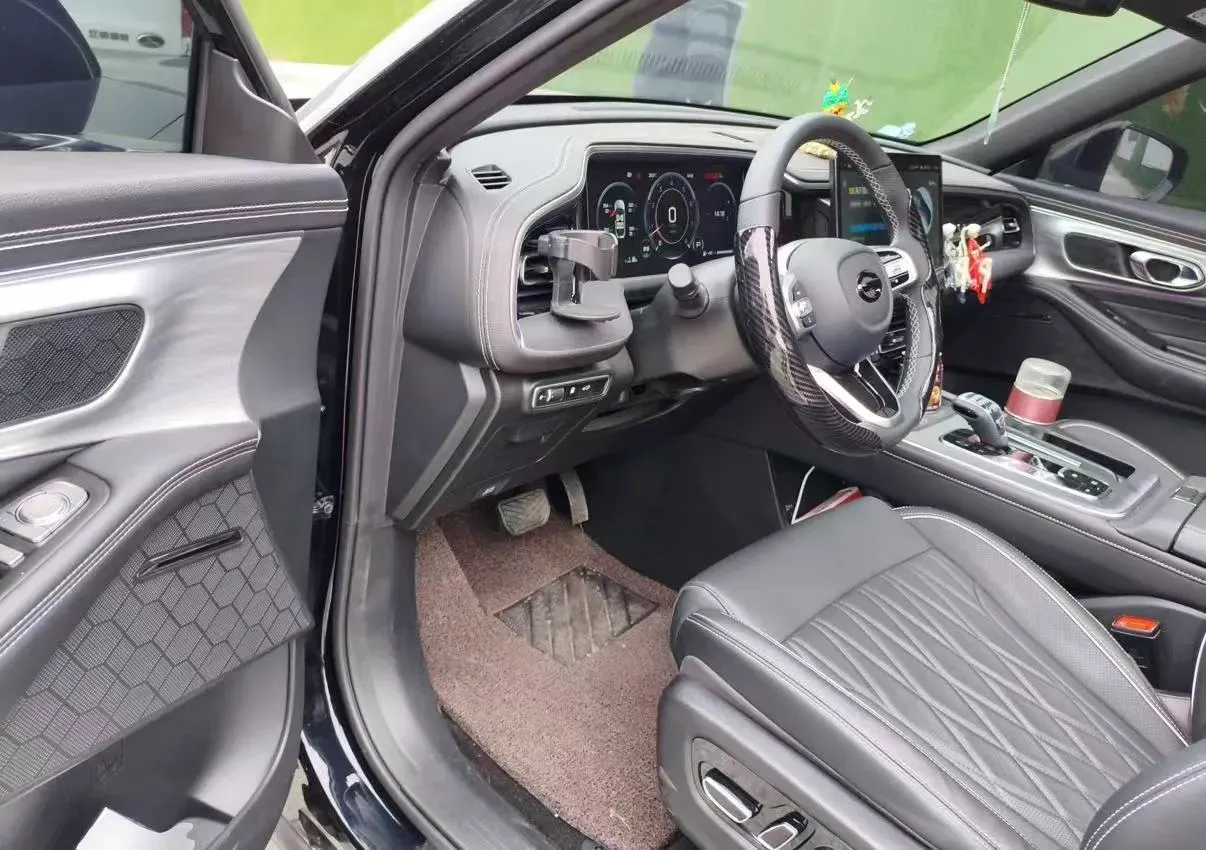 2025 GAC Trumpchi GS8 2.0T 252HP L4 8AT,autocango,china used car exporter,china ev exporter,chinese used car exporter,chinese used ev exporter