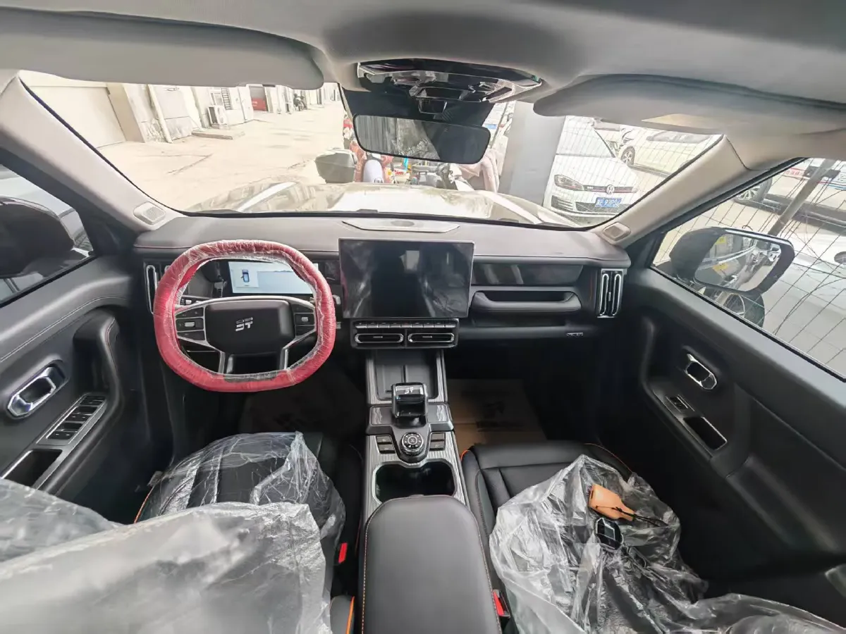 2025 Jetour Traveller 2.0T 254HP L4 7DCT,autocango,china used car exporter,china ev exporter,chinese used car exporter,chinese used ev exporter