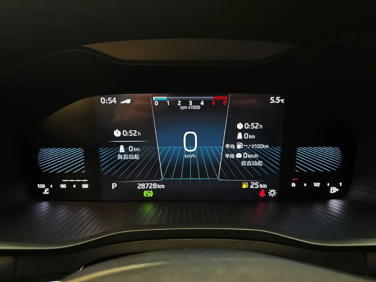 2024 Skoda Karoq 1.4T 150HP L4 7DCT,autocango,china used car exporter,china ev exporter,chinese used car exporter,chinese used ev exporter