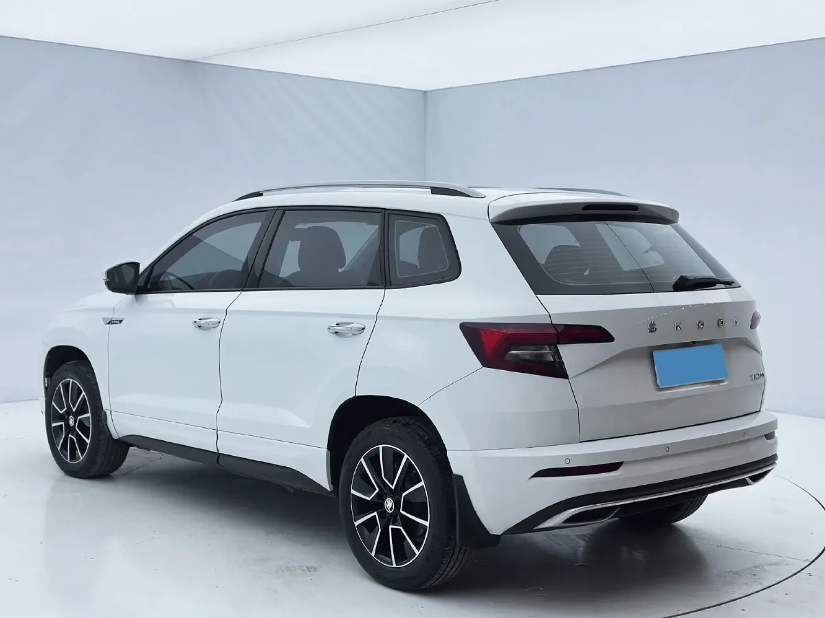 2024 Skoda Karoq 1.4T 150HP L4 7DCT,autocango,china used car exporter,china ev exporter,chinese used car exporter,chinese used ev exporter