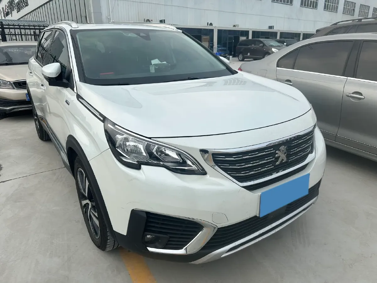 2019 Peugeot 5008 1.8T 204HP L4 6AT,autocango,china used car exporter,china ev exporter,chinese used car exporter,chinese used ev exporter