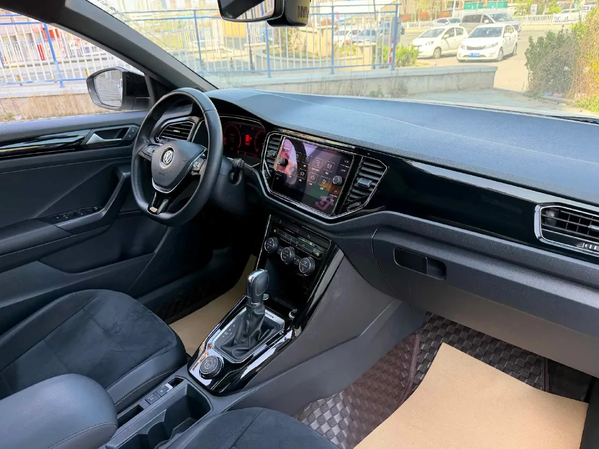 2018 Ford Kuga 1.5T 181HP L4 6AT,autocango,china used car exporter,china ev exporter,chinese used car exporter,chinese used ev exporter