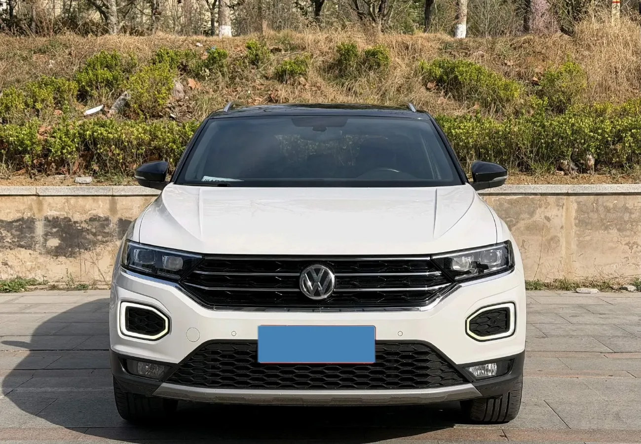 2018 Ford Kuga 1.5T 181HP L4 6AT,autocango,china used car exporter,china ev exporter,chinese used car exporter,chinese used ev exporter