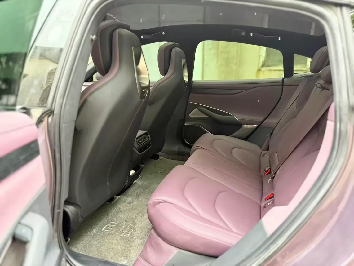 2024 MI SU7 BEV 101KWH,autocango,china used car exporter,china ev exporter,chinese used car exporter,chinese used ev exporter