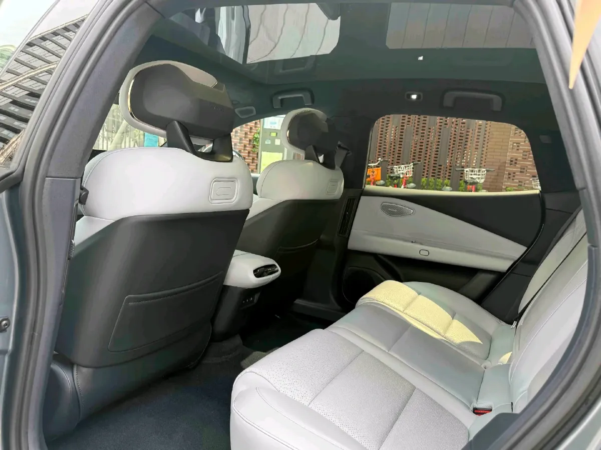 2024 Luxeed S7 BEV 100KWH,autocango,china used car exporter,china ev exporter,chinese used car exporter,chinese used ev exporter