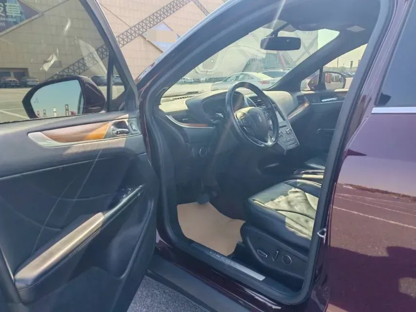 2017 Lincoln MKC 2.0T 203HP L4 6AT,autocango,china used car exporter,china ev exporter,chinese used car exporter,chinese used ev exporter