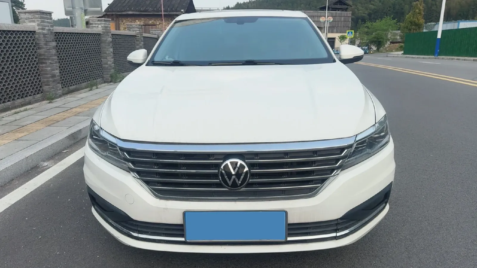 2022 Bestune B70 2.0T 224HP L4 6AT,autocango,china used car exporter,china ev exporter,chinese used car exporter,chinese used ev exporter