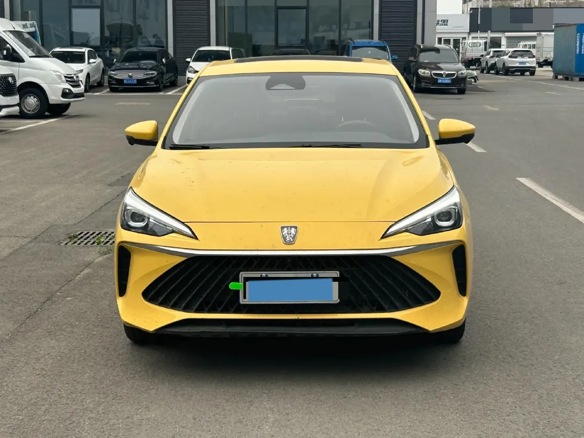 2023 Roewe i5 1.5L 129HP L4 CVT,autocango,china used car exporter,china ev exporter,chinese used car exporter,chinese used ev exporter