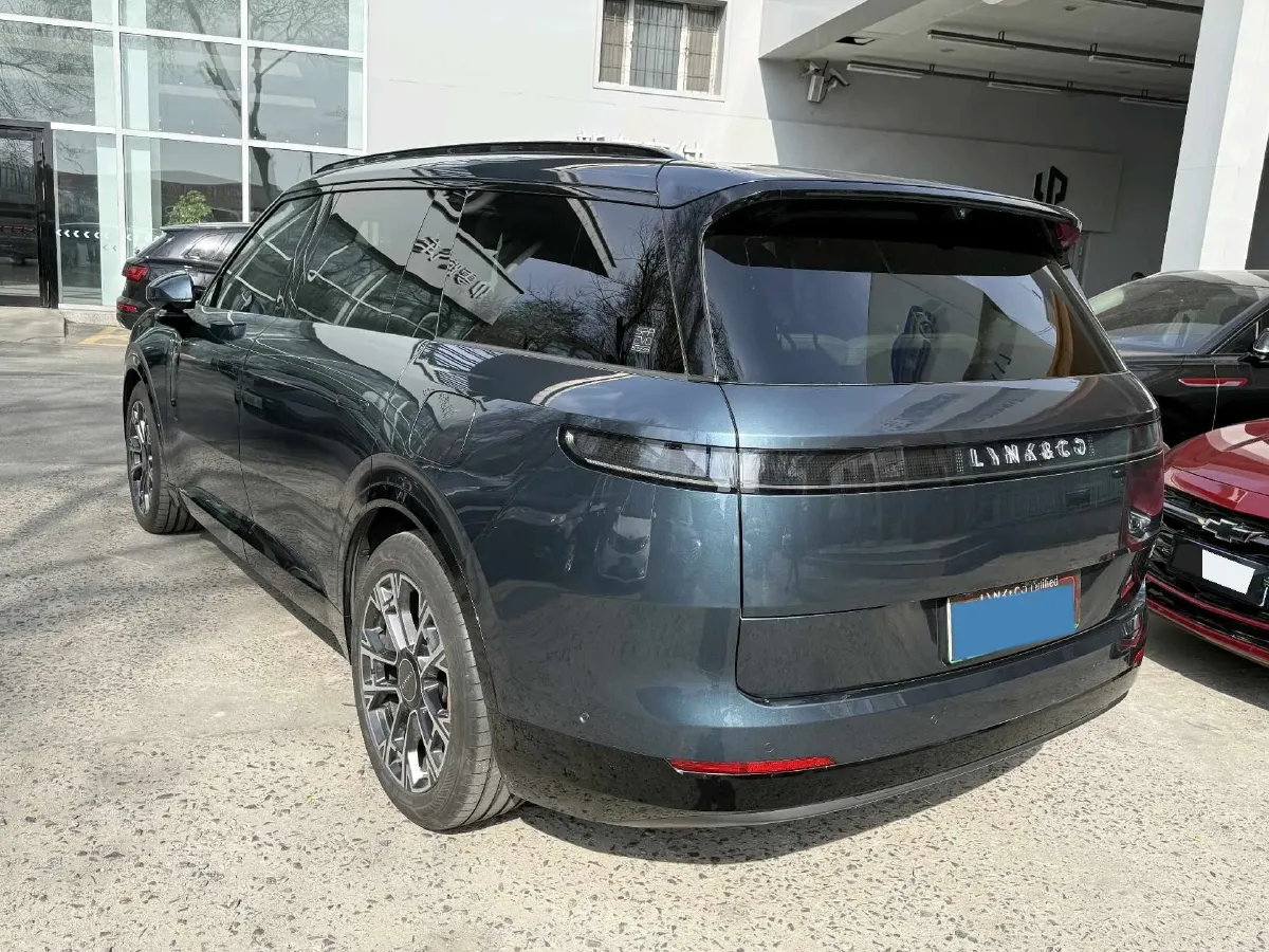 2025 LYNK&CO 900 2.0T 254HP L4 3DHT PHEV,autocango,china used car exporter,china ev exporter,chinese used car exporter,chinese used ev exporter