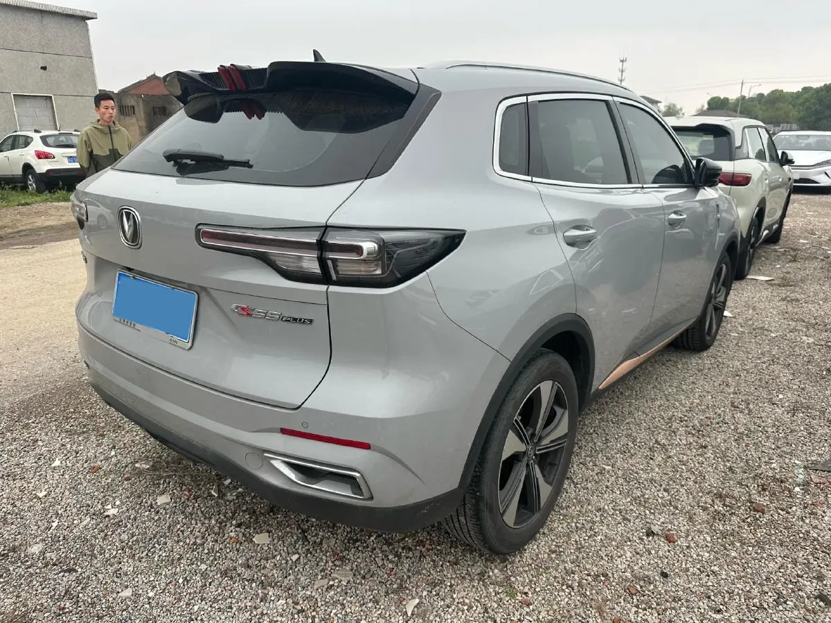 2022 ChangAn UNI-V 1.5T 188HP L4 7DCT,autocango,china used car exporter,china ev exporter,chinese used car exporter,chinese used ev exporter