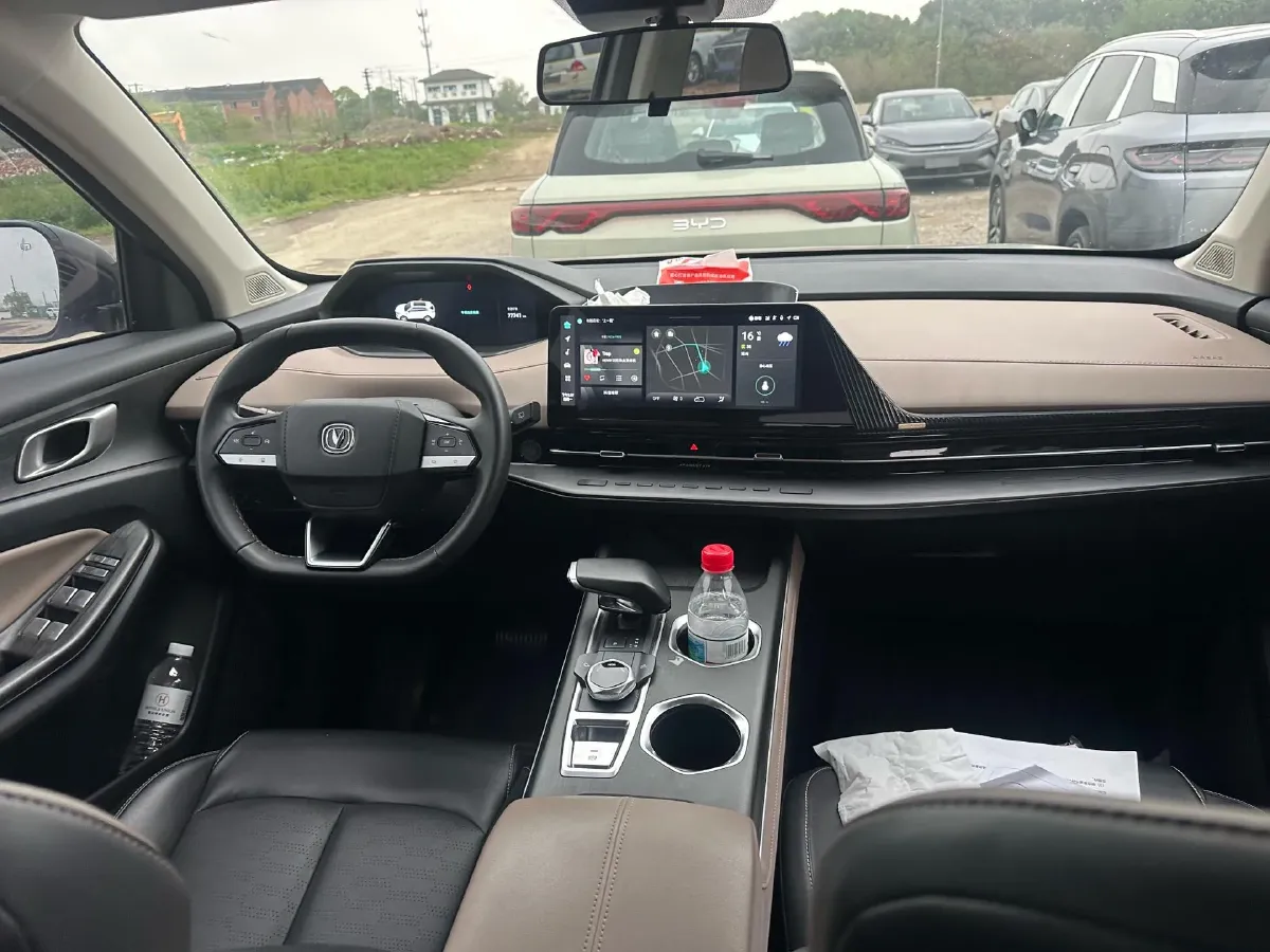 2022 ChangAn UNI-V 1.5T 188HP L4 7DCT,autocango,china used car exporter,china ev exporter,chinese used car exporter,chinese used ev exporter