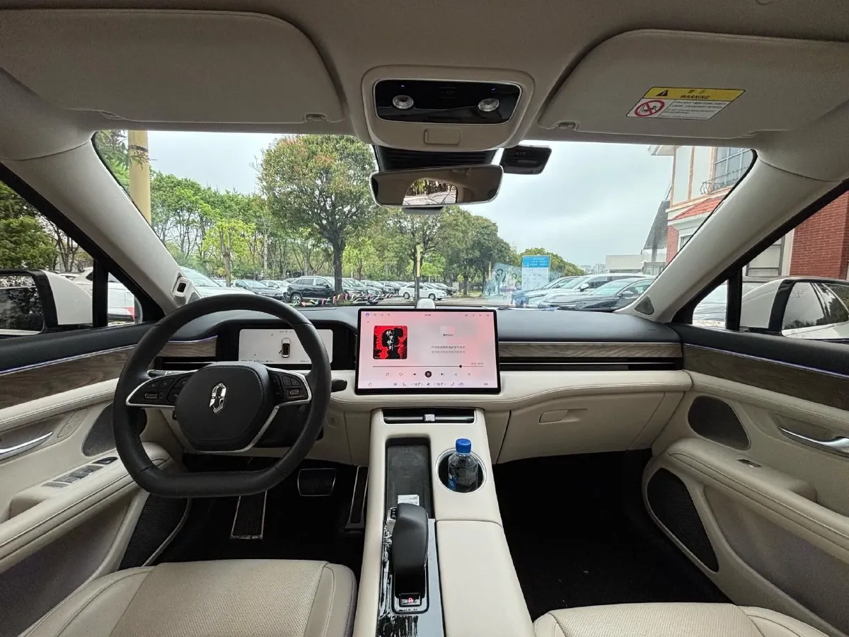 2022 AITO AITO M5 Range Extended 125HP REEV 40KWH,autocango,china used car exporter,china ev exporter,chinese used car exporter,chinese used ev exporter