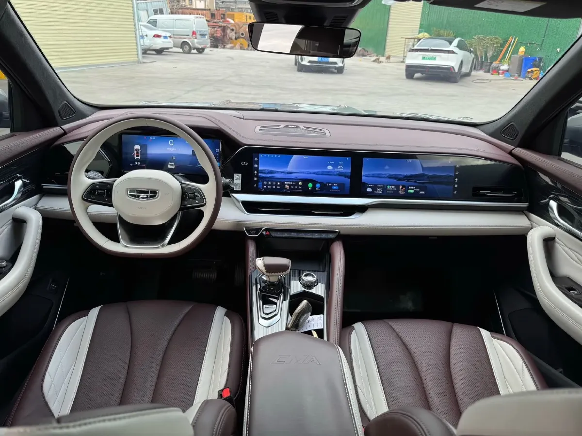 2021 Geely Monjaro 2.0T 218HP L4 7DCT,autocango,china used car exporter,china ev exporter,chinese used car exporter,chinese used ev exporter