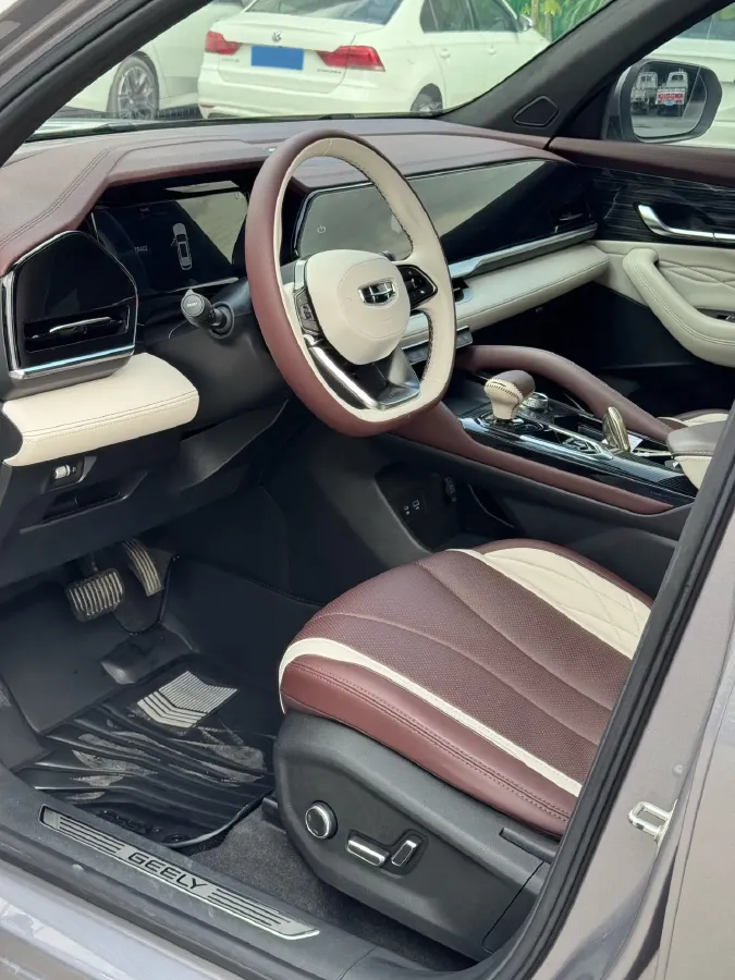 2021 Geely Monjaro 2.0T 218HP L4 7DCT,autocango,china used car exporter,china ev exporter,chinese used car exporter,chinese used ev exporter