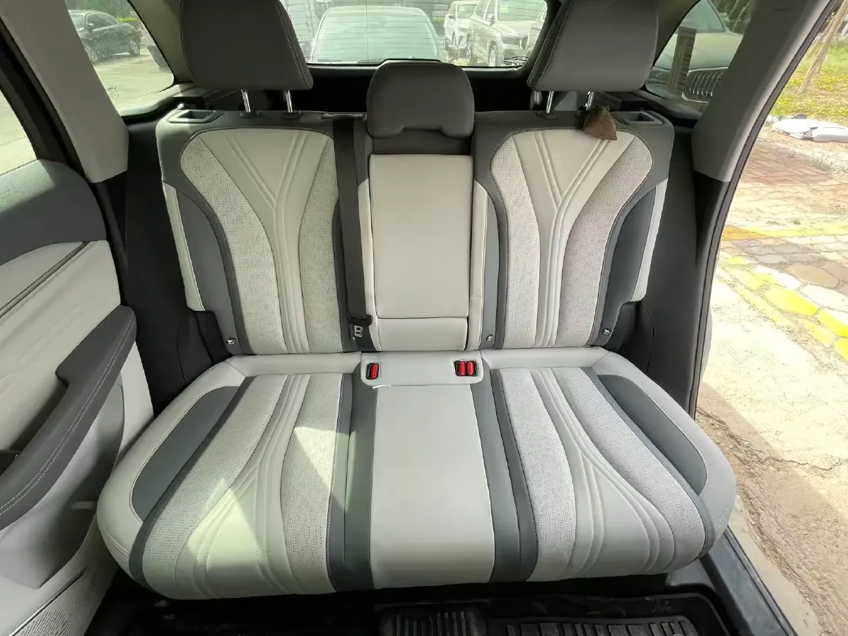 2024 Geely Monjaro 1.5T 163HP L4 3DHT Hybrid,autocango,china used car exporter,china ev exporter,chinese used car exporter,chinese used ev exporter