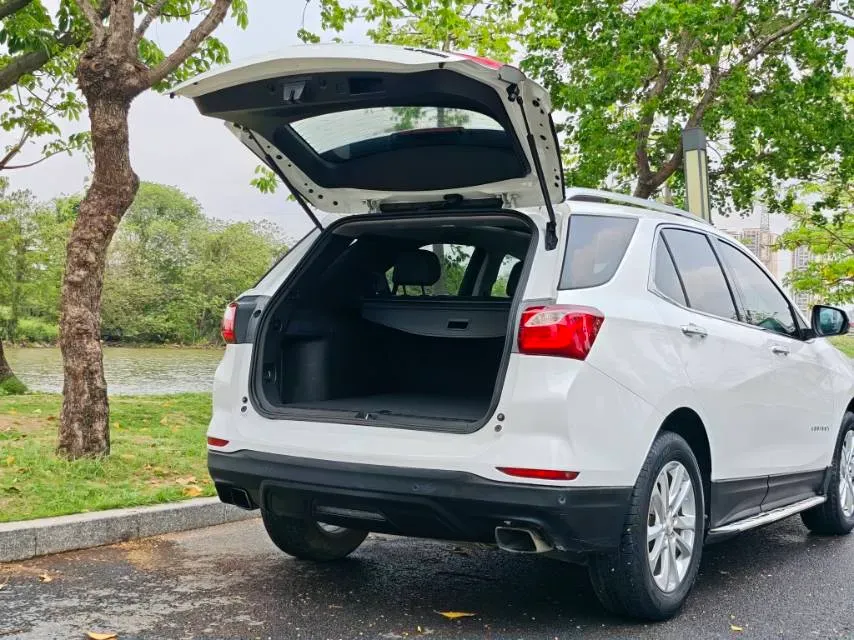 2018 Chevrolet Equinox 2.0T 260HP L4 9AT,autocango,china used car exporter,china ev exporter,chinese used car exporter,chinese used ev exporter