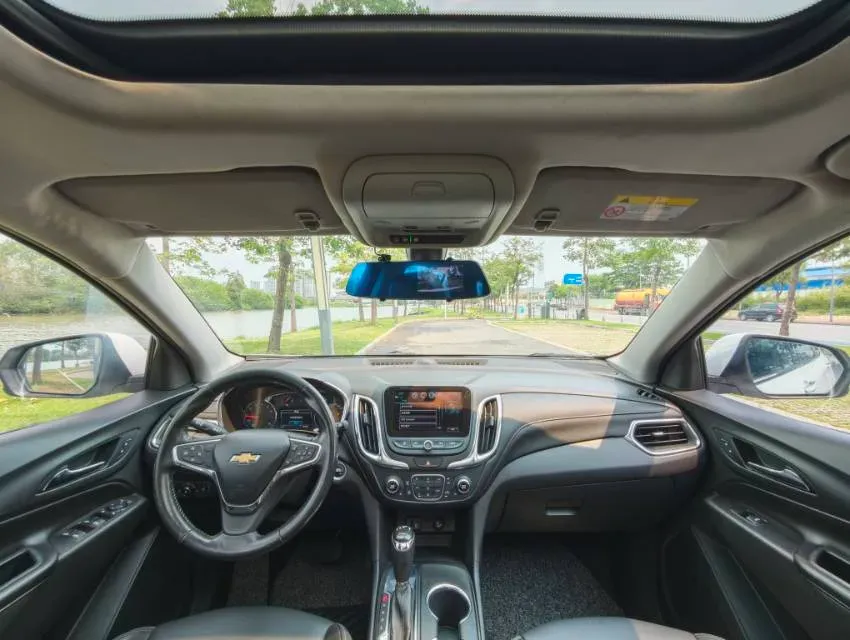 2018 Chevrolet Equinox 2.0T 260HP L4 9AT,autocango,china used car exporter,china ev exporter,chinese used car exporter,chinese used ev exporter