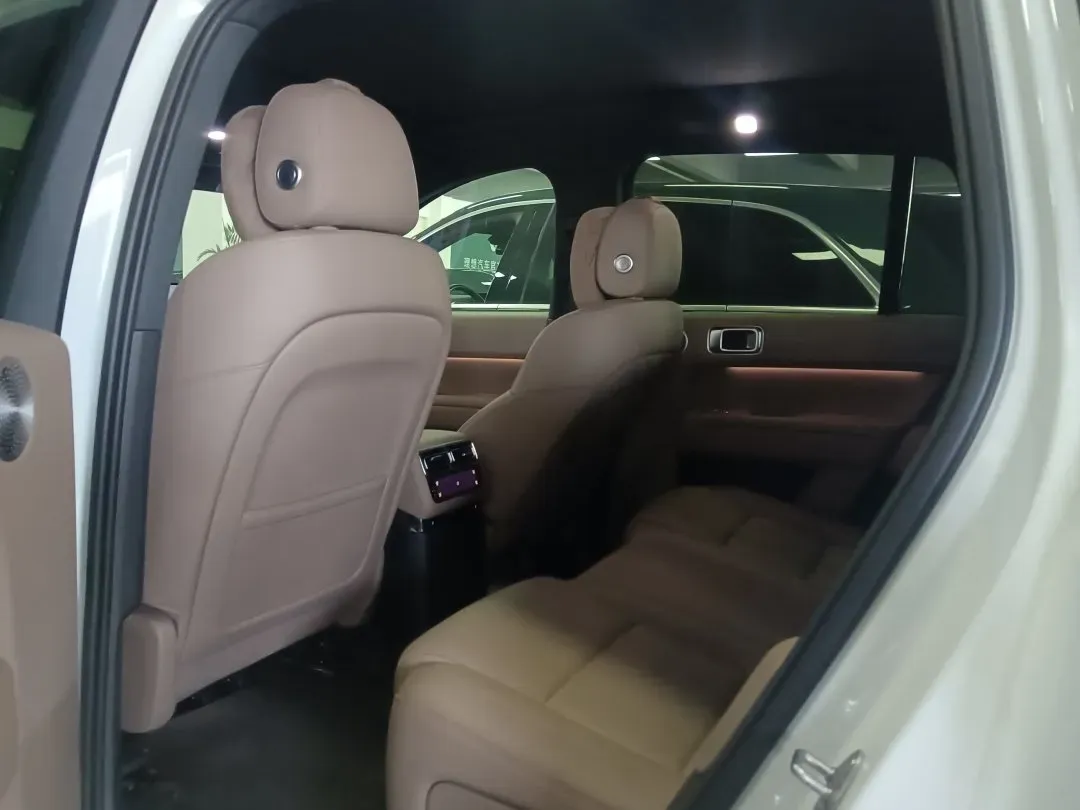 2025 Li L6 Range Extended 154HP L4 REEV,autocango,china used car exporter,china ev exporter,chinese used car exporter,chinese used ev exporter