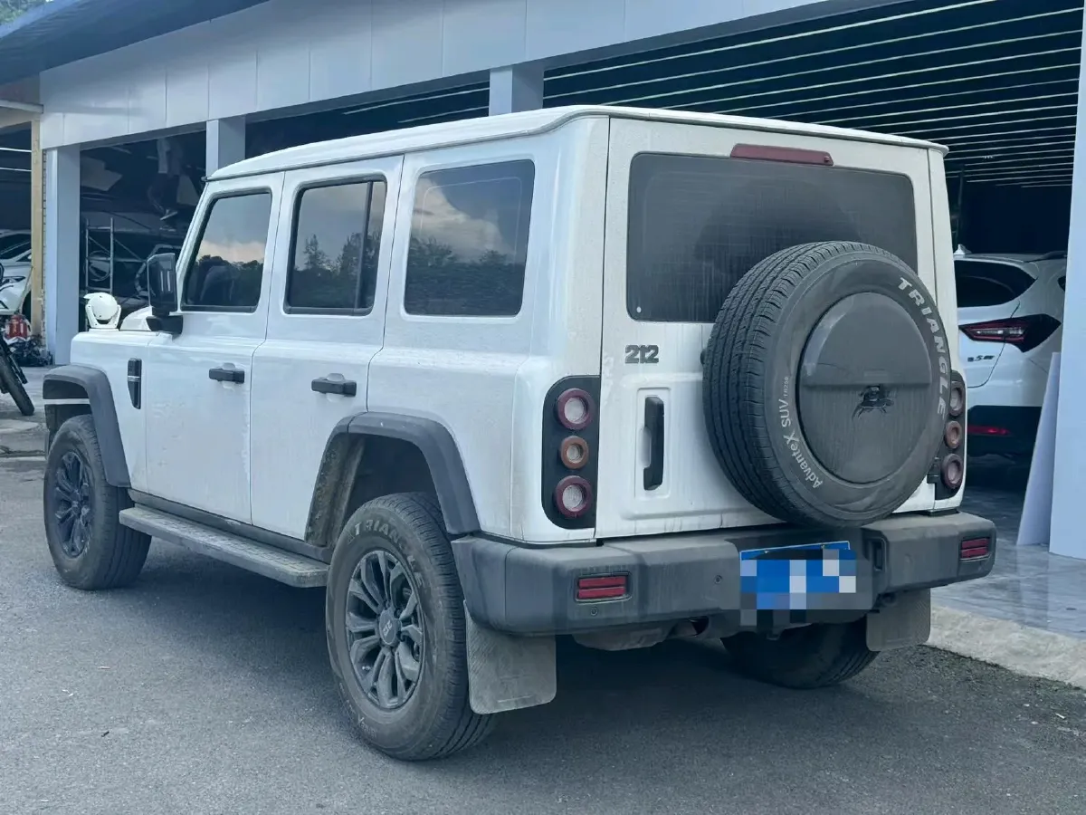 2024 212 212 T01 2.0T 252HP L4 8AT,autocango,china used car exporter,china ev exporter,chinese used car exporter,chinese used ev exporter