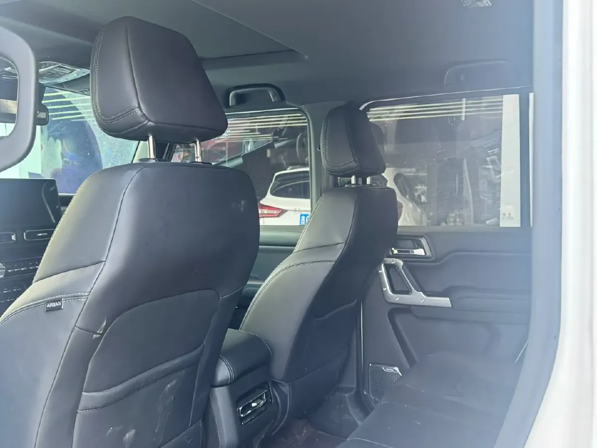 2024 212 212 T01 2.0T 252HP L4 8AT,autocango,china used car exporter,china ev exporter,chinese used car exporter,chinese used ev exporter