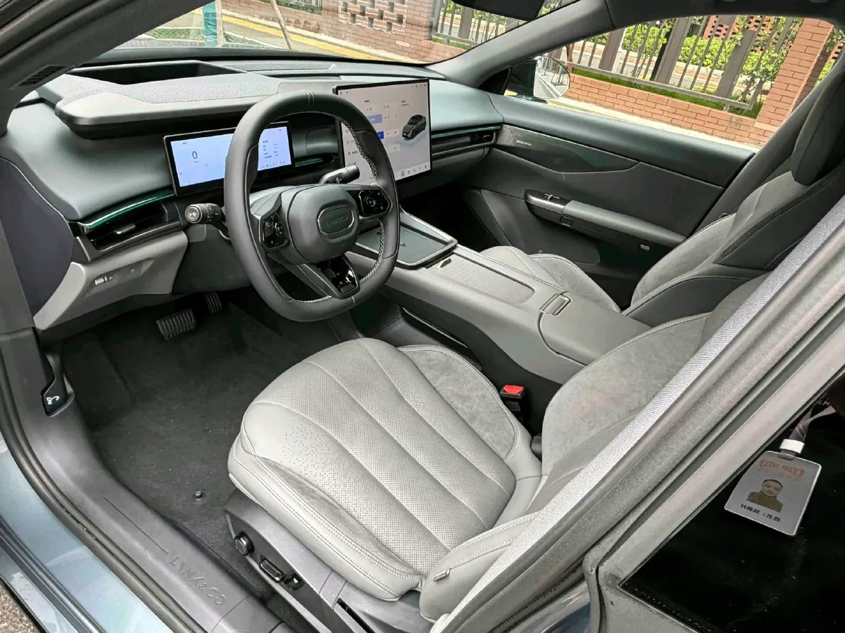 2024 LYNK&CO 01 2.0T 254HP L4 8AT,autocango,china used car exporter,china ev exporter,chinese used car exporter,chinese used ev exporter