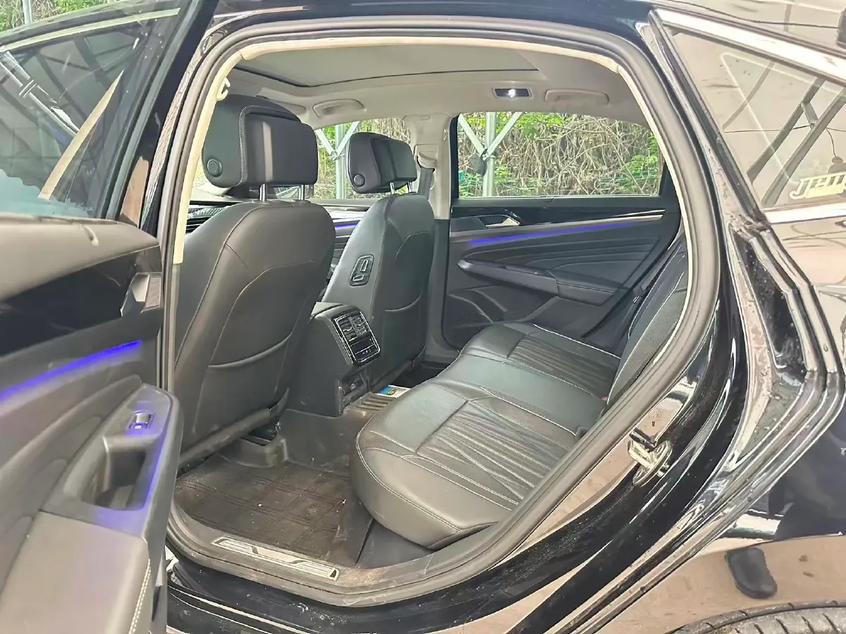2023 Volkswagen Passat 2.0T 186HP L4 7DCT,autocango,china used car exporter,china ev exporter,chinese used car exporter,chinese used ev exporter