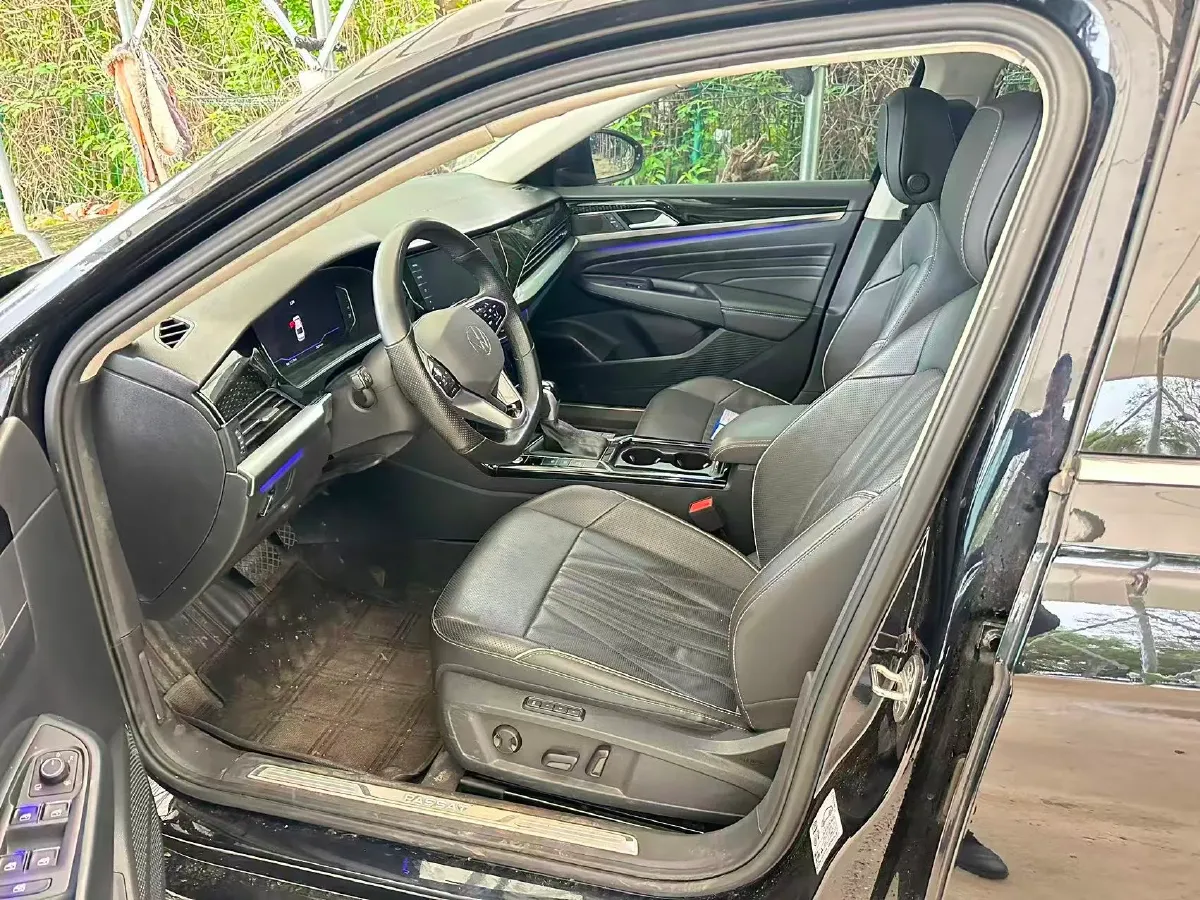 2023 Volkswagen Passat 2.0T 186HP L4 7DCT,autocango,china used car exporter,china ev exporter,chinese used car exporter,chinese used ev exporter