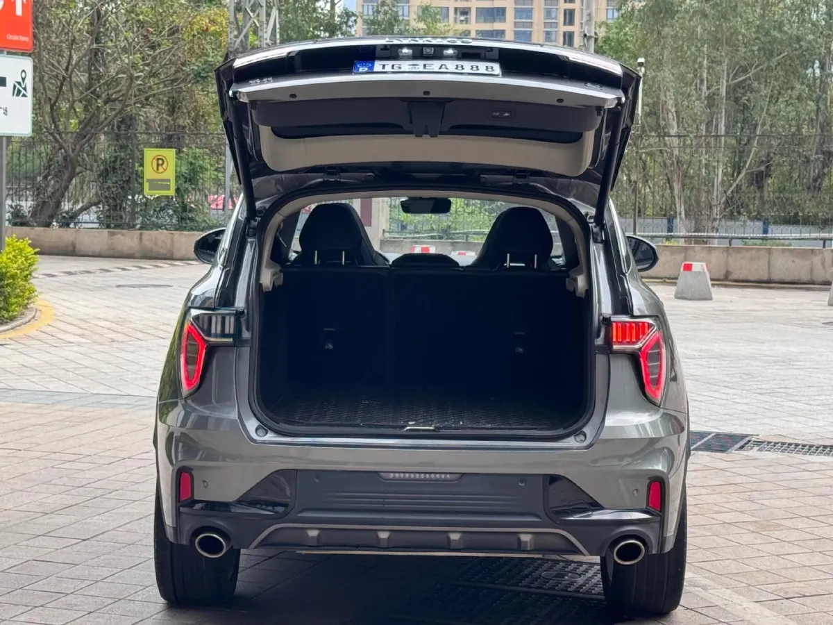 2021 LYNK&CO 01 2.0T 218HP L4 8AT,autocango,china used car exporter,china ev exporter,chinese used car exporter,chinese used ev exporter