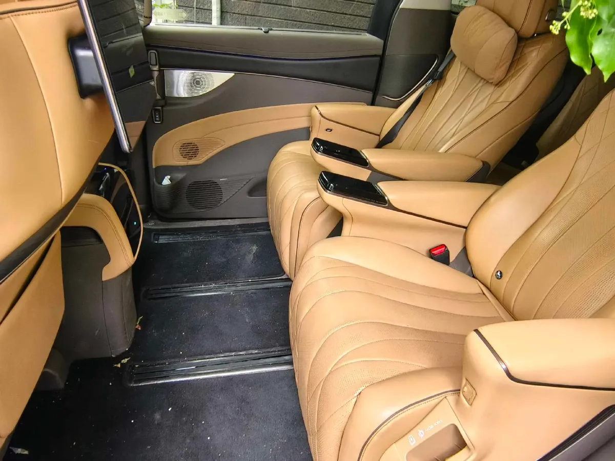 2022 Mercedes-Benz GLC Class 2.0T 197HP L4 9AT,autocango,china used car exporter,china ev exporter,chinese used car exporter,chinese used ev exporter