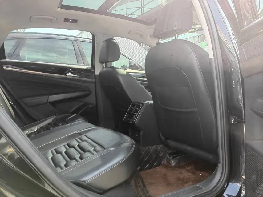 2019 Skoda Kodiak 2.0T 186HP L4 7DCT,autocango,china used car exporter,china ev exporter,chinese used car exporter,chinese used ev exporter