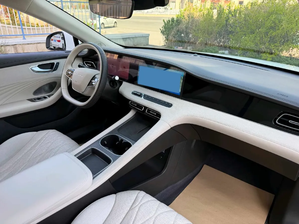 2023 Roewe D7 1.5L 112HP L4 1DHT PHEV 21.4KWH,autocango,china used car exporter,china ev exporter,chinese used car exporter,chinese used ev exporter