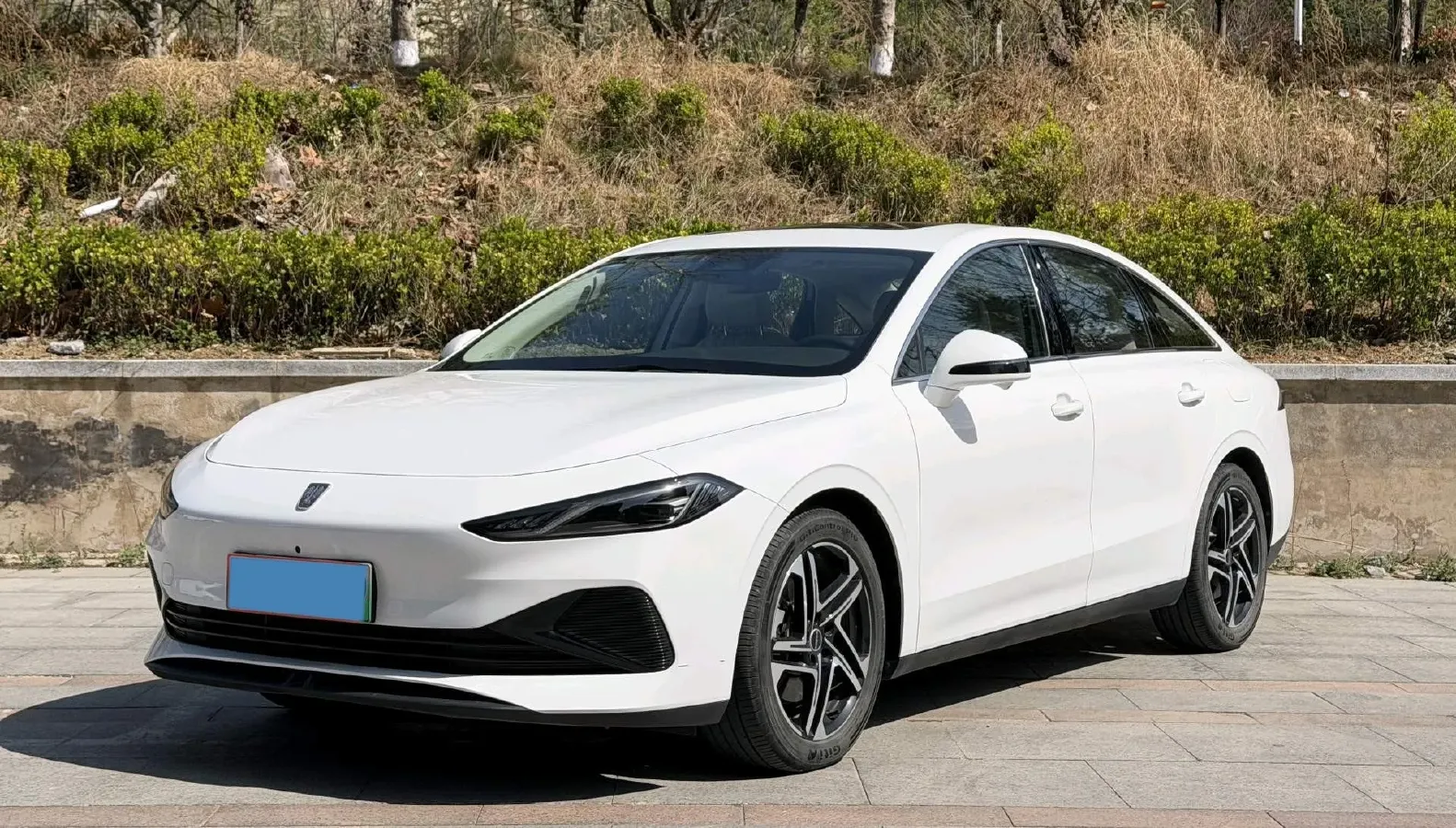 2023 Roewe D7 1.5L 112HP L4 1DHT PHEV 21.4KWH,autocango,china used car exporter,china ev exporter,chinese used car exporter,chinese used ev exporter