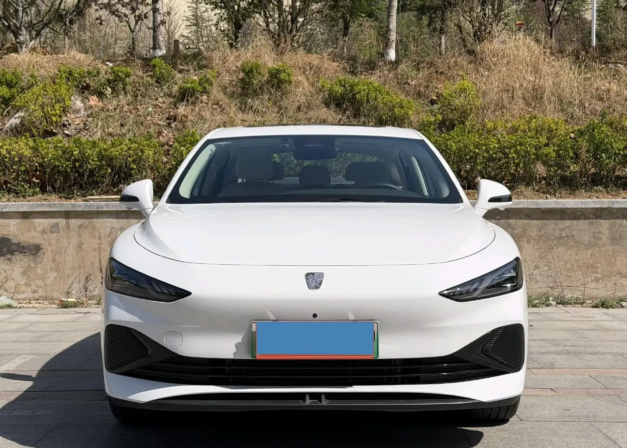 2023 Roewe D7 1.5L 112HP L4 1DHT PHEV 21.4KWH,autocango,china used car exporter,china ev exporter,chinese used car exporter,chinese used ev exporter
