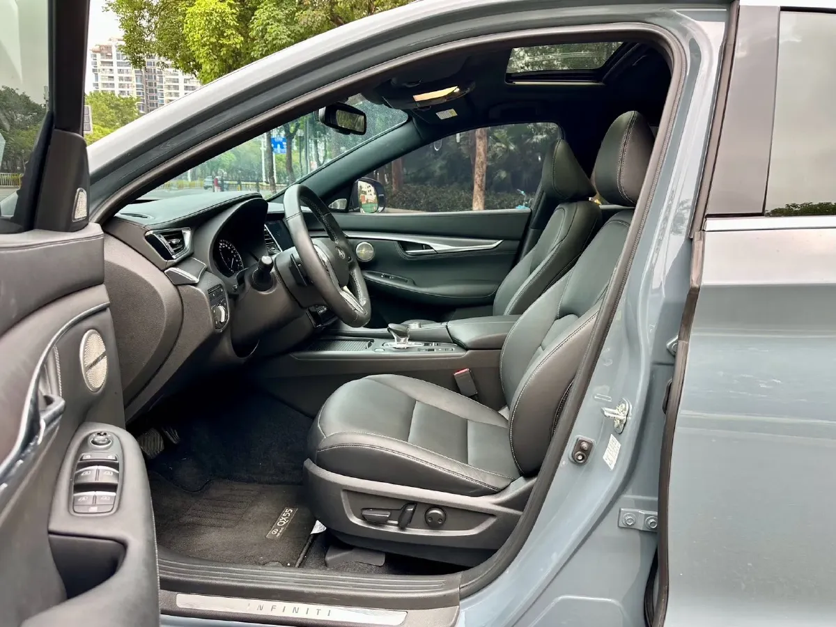 2022 Infiniti QX55 2.0T 261HP L4 CVT,autocango,china used car exporter,china ev exporter,chinese used car exporter,chinese used ev exporter