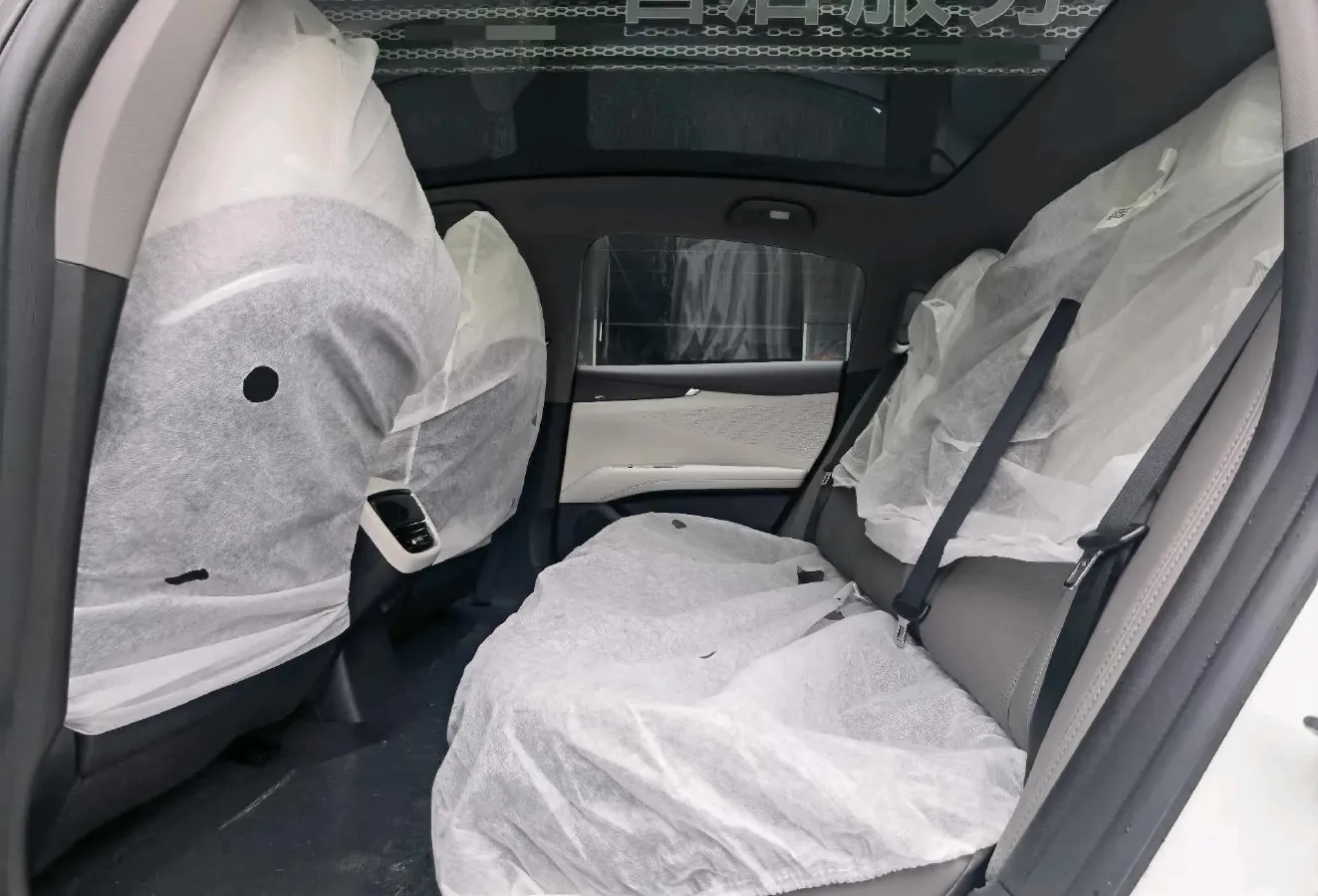 2026 Deepal L07 BEV,autocango,china used car exporter,china ev exporter,chinese used car exporter,chinese used ev exporter