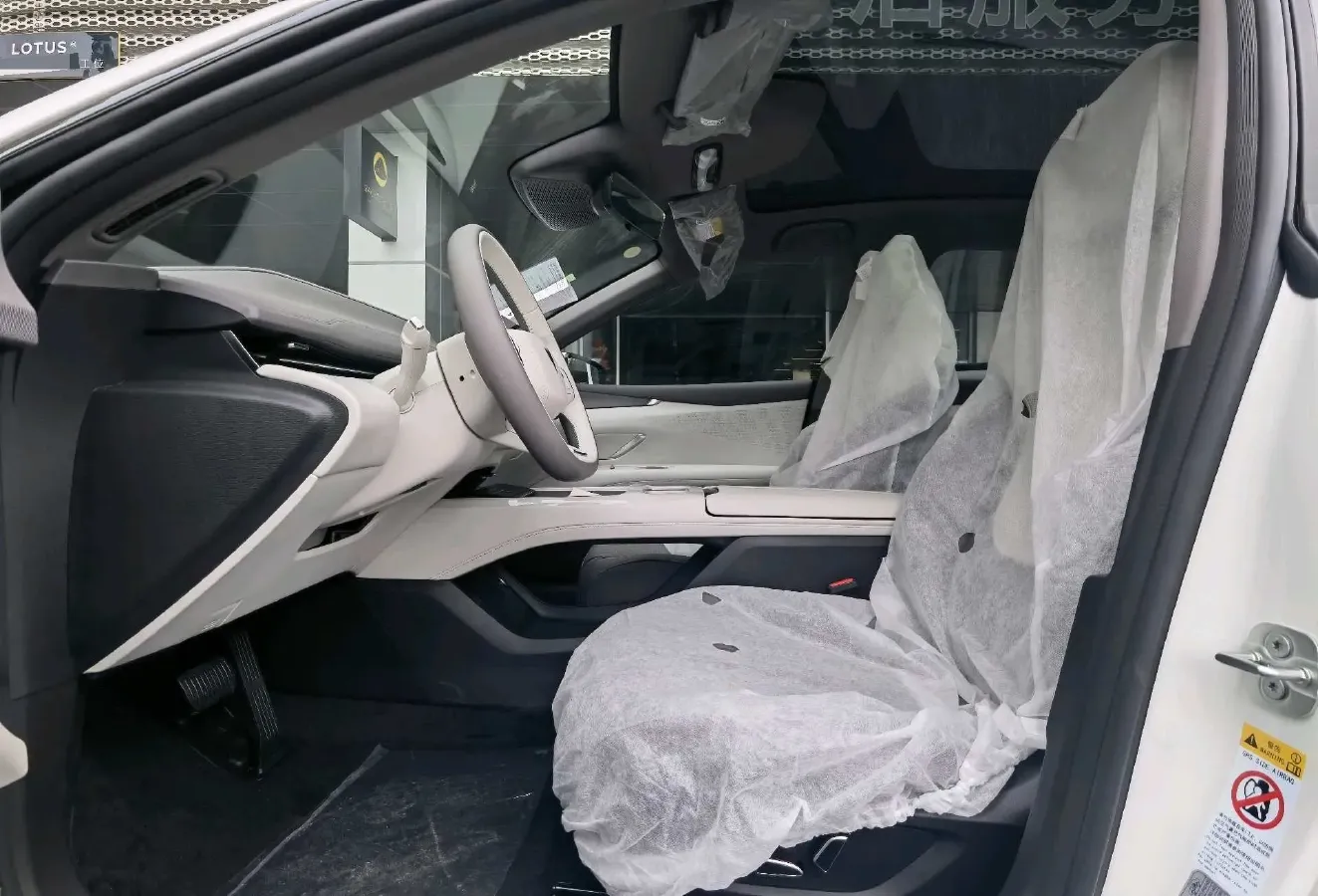 2026 Deepal L07 BEV,autocango,china used car exporter,china ev exporter,chinese used car exporter,chinese used ev exporter