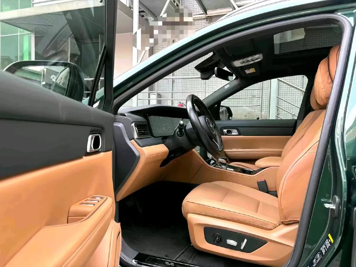 2021 Li ONE Range Extended 131HP REEV 40.5KWH,autocango,china used car exporter,china ev exporter,chinese used car exporter,chinese used ev exporter