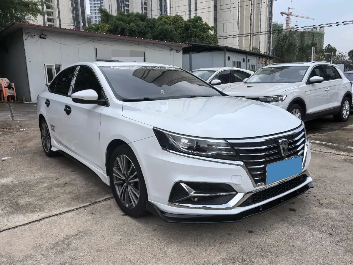 2020 Roewe i6 1.6L 125HP L4 CVT,autocango,china used car exporter,china ev exporter,chinese used car exporter,chinese used ev exporter