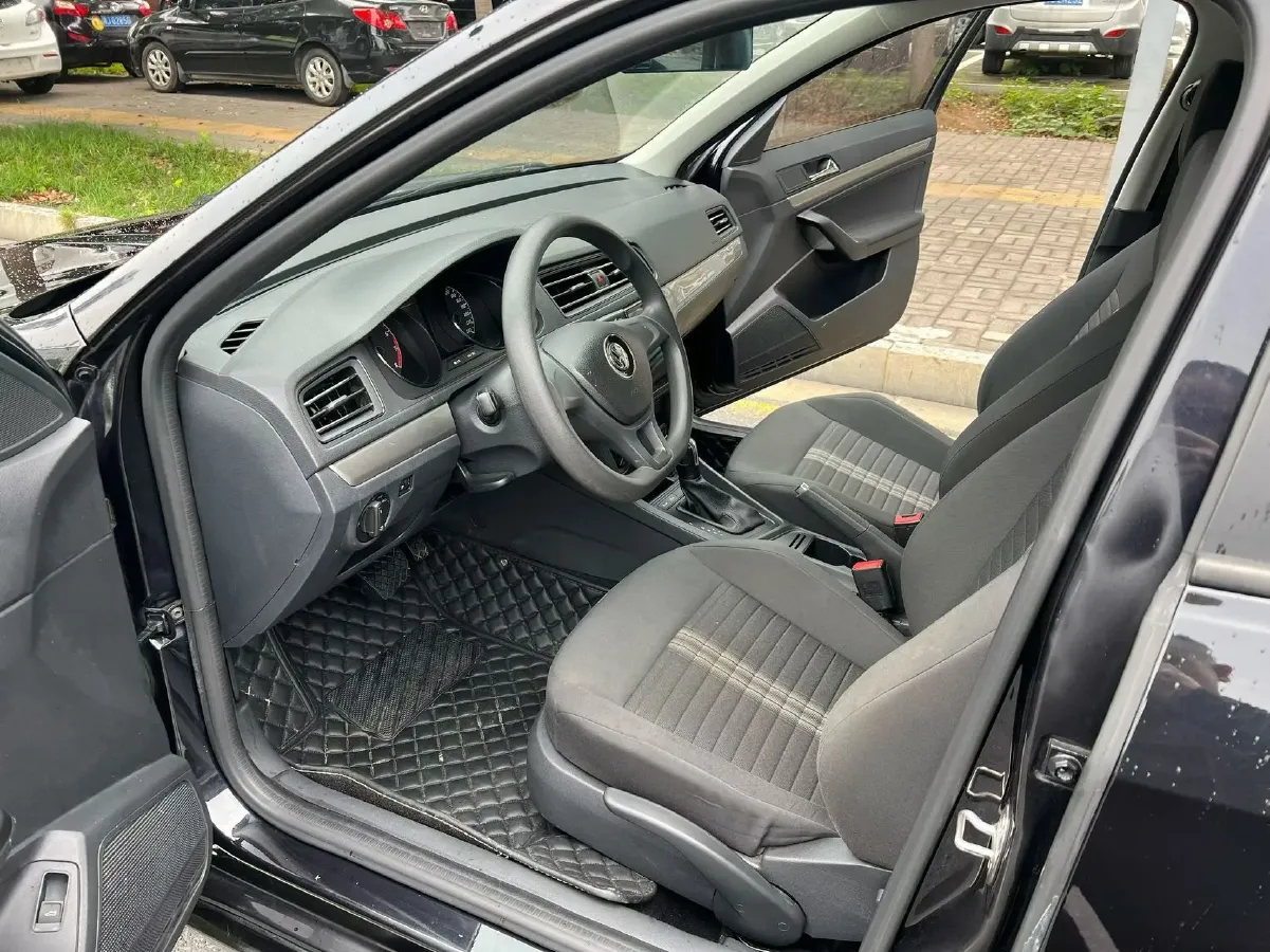 2019 ChangAn Eado XT 1.6L 128HP L4 6AT,autocango,china used car exporter,china ev exporter,chinese used car exporter,chinese used ev exporter