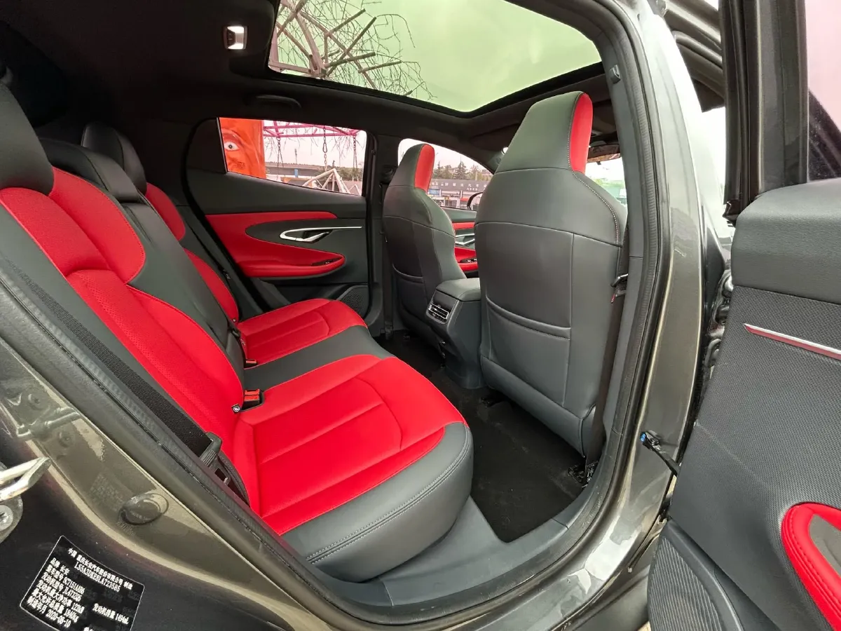 2020 ChangAn UNI-T 1.5T 180HP L4 7DCT,autocango,china used car exporter,china ev exporter,chinese used car exporter,chinese used ev exporter