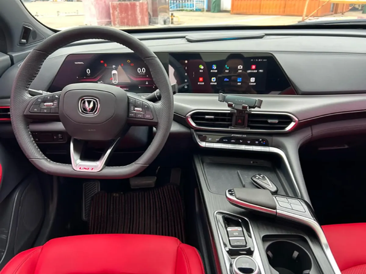 2020 ChangAn UNI-T 1.5T 180HP L4 7DCT,autocango,china used car exporter,china ev exporter,chinese used car exporter,chinese used ev exporter