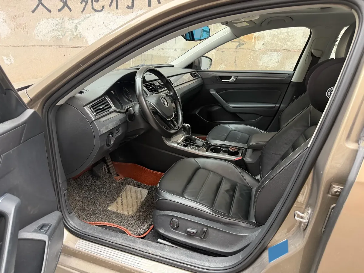 2017 Volkswagen Passat 1.8T 180HP L4 7DCT,autocango,china used car exporter,china ev exporter,chinese used car exporter,chinese used ev exporter