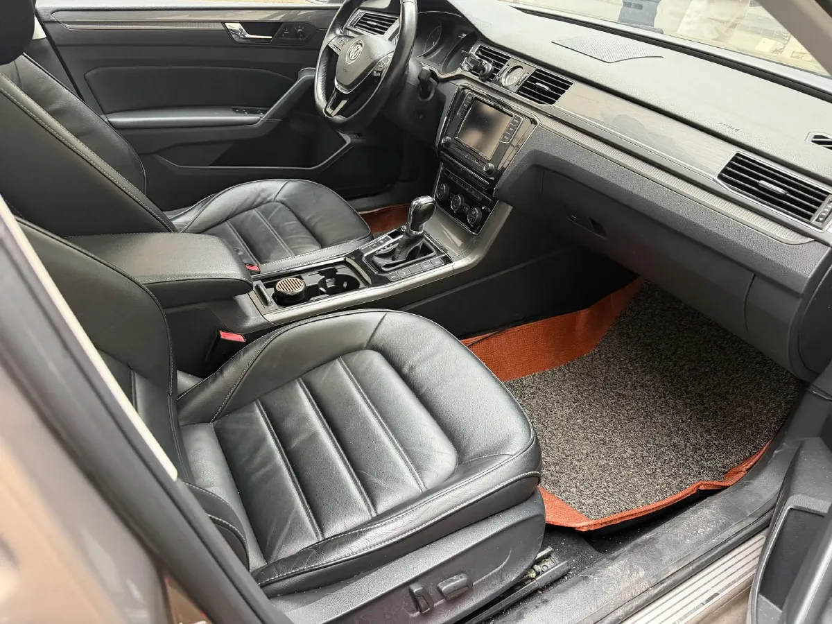 2017 Volkswagen Passat 1.8T 180HP L4 7DCT,autocango,china used car exporter,china ev exporter,chinese used car exporter,chinese used ev exporter