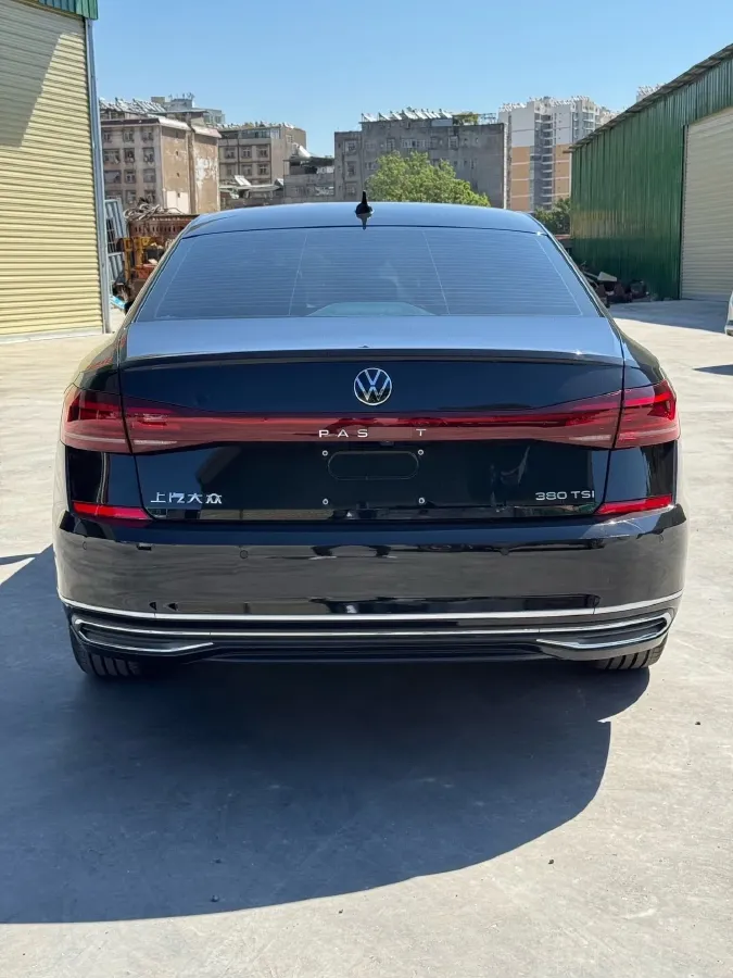 2024 Volkswagen Passat 2.0T 220HP L4 7DCT,autocango,china used car exporter,china ev exporter,chinese used car exporter,chinese used ev exporter