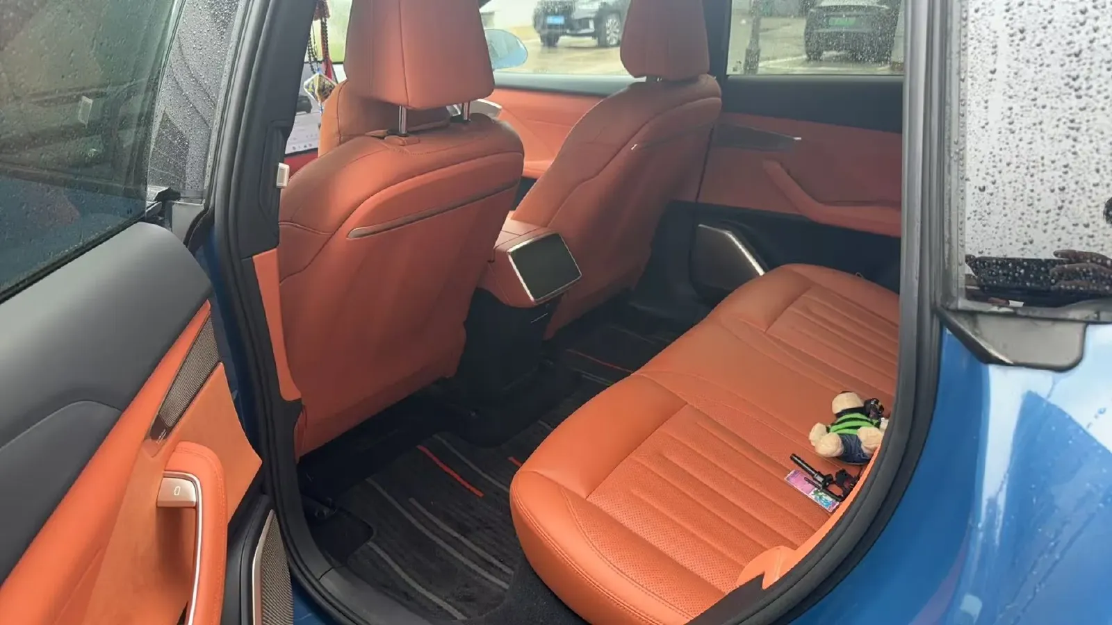 2024 ONVO L60 BEV 60KWH,autocango,china used car exporter,china ev exporter,chinese used car exporter,chinese used ev exporter