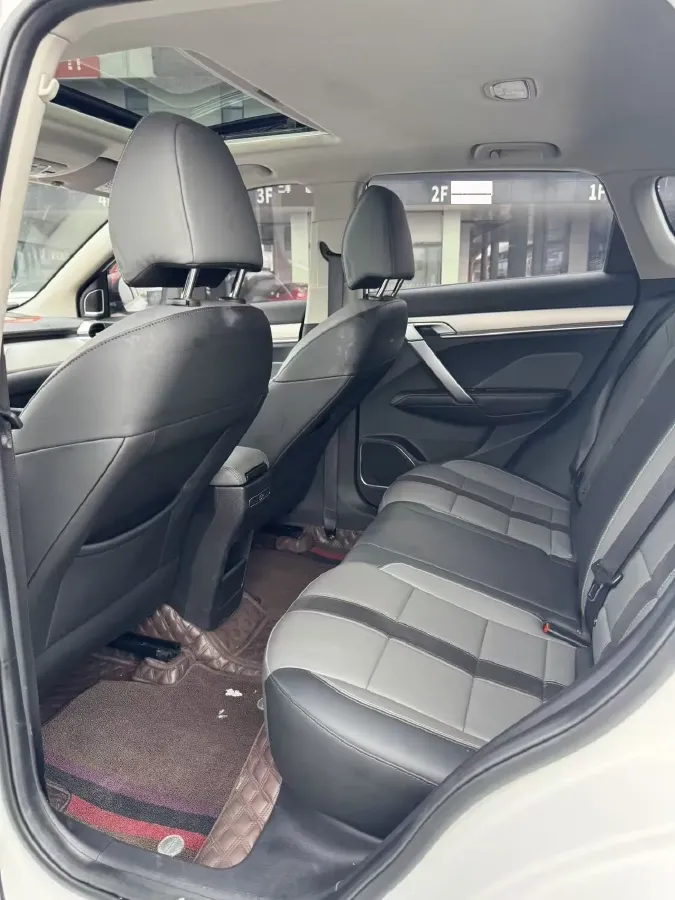 2024 Geely Coolray 1.5T 181HP L4 7DCT,autocango,china used car exporter,china ev exporter,chinese used car exporter,chinese used ev exporter