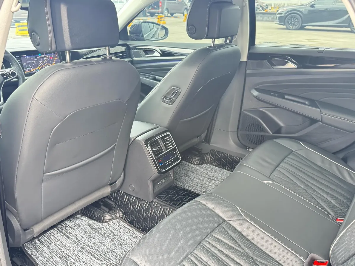 2023 Volkswagen Passat 2.0T 186HP L4 7DCT,autocango,china used car exporter,china ev exporter,chinese used car exporter,chinese used ev exporter