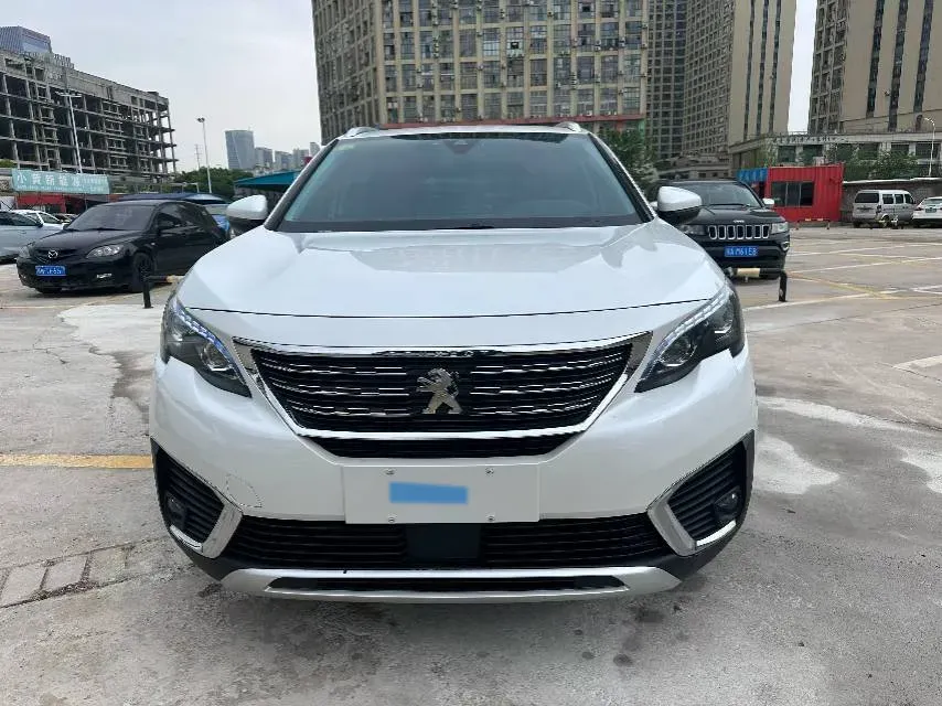 2017 Peugeot 5008 1.8T 204HP L4 6AT,autocango,china used car exporter,china ev exporter,chinese used car exporter,chinese used ev exporter