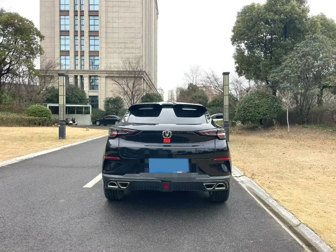 2022 ChangAn UNI-T 1.5T 188HP L4 7DCT,autocango,china used car exporter,china ev exporter,chinese used car exporter,chinese used ev exporter