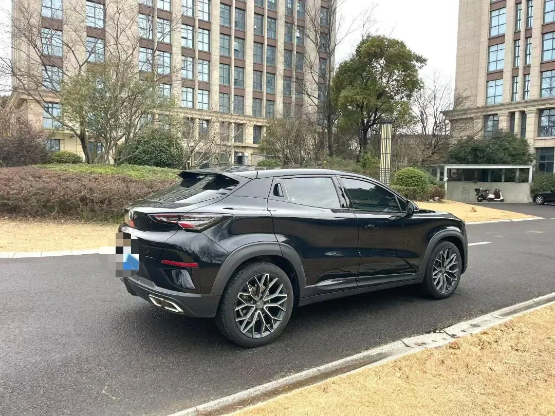 2022 ChangAn UNI-T 1.5T 188HP L4 7DCT,autocango,china used car exporter,china ev exporter,chinese used car exporter,chinese used ev exporter